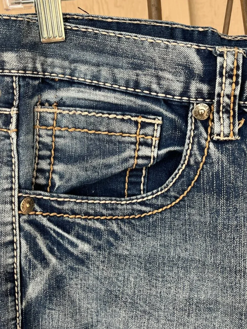 True Luck Mens Jeans Thick Stitch Denim Faded Wash Straight Leg Everyday 36x30